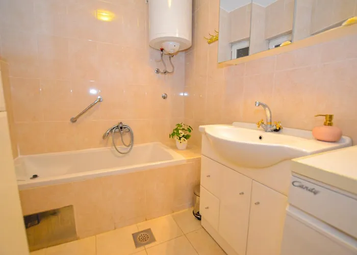 Lidia Διαμέρισμα *