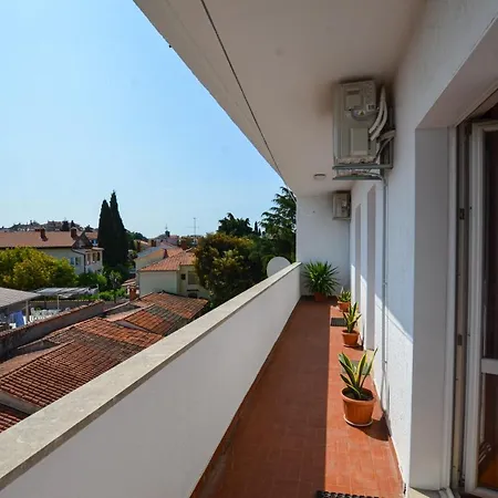Apartment Lidia *