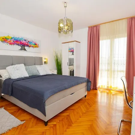Lidia Apartment *