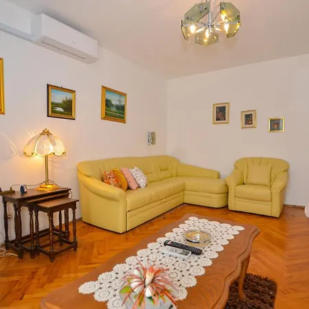 Lidia Apartment