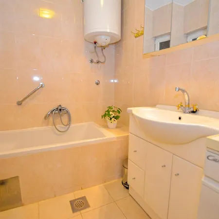 Lidia Apartment *