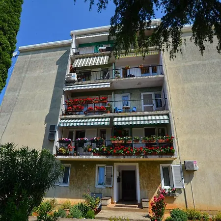 Apartment Lidia *