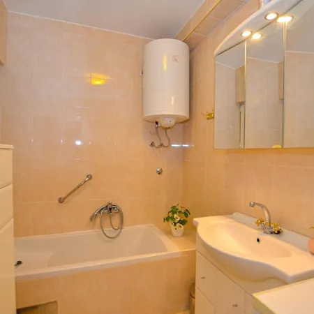Lidia Apartment