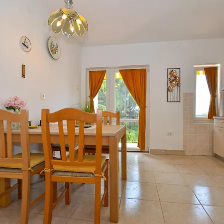 Apartment Lidia *