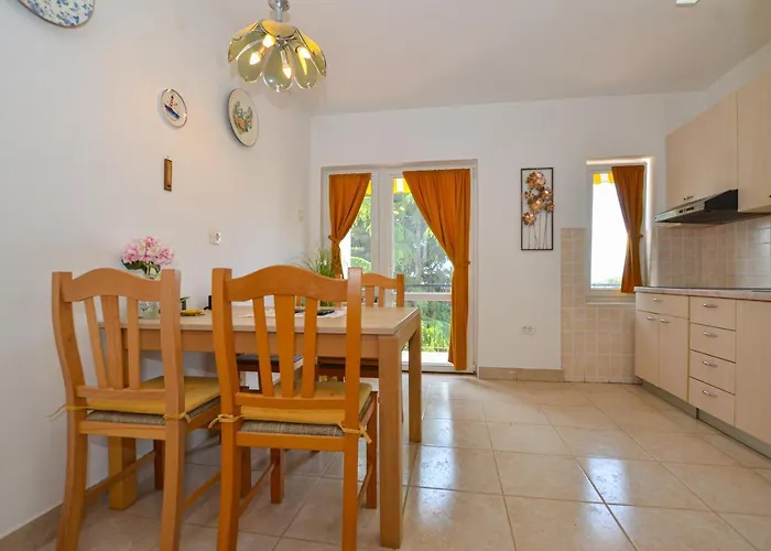 Apartment Lidia *